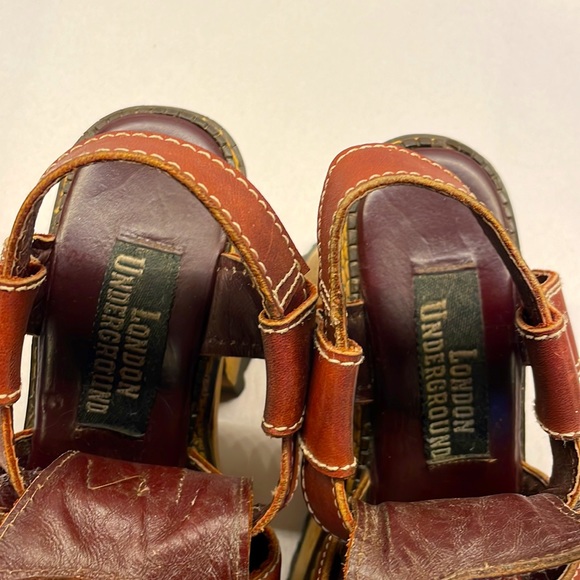 Sold-London Underground Chunky Wood Heel Platform Brown Leather Sandals Vintage - Picture 9 of 14